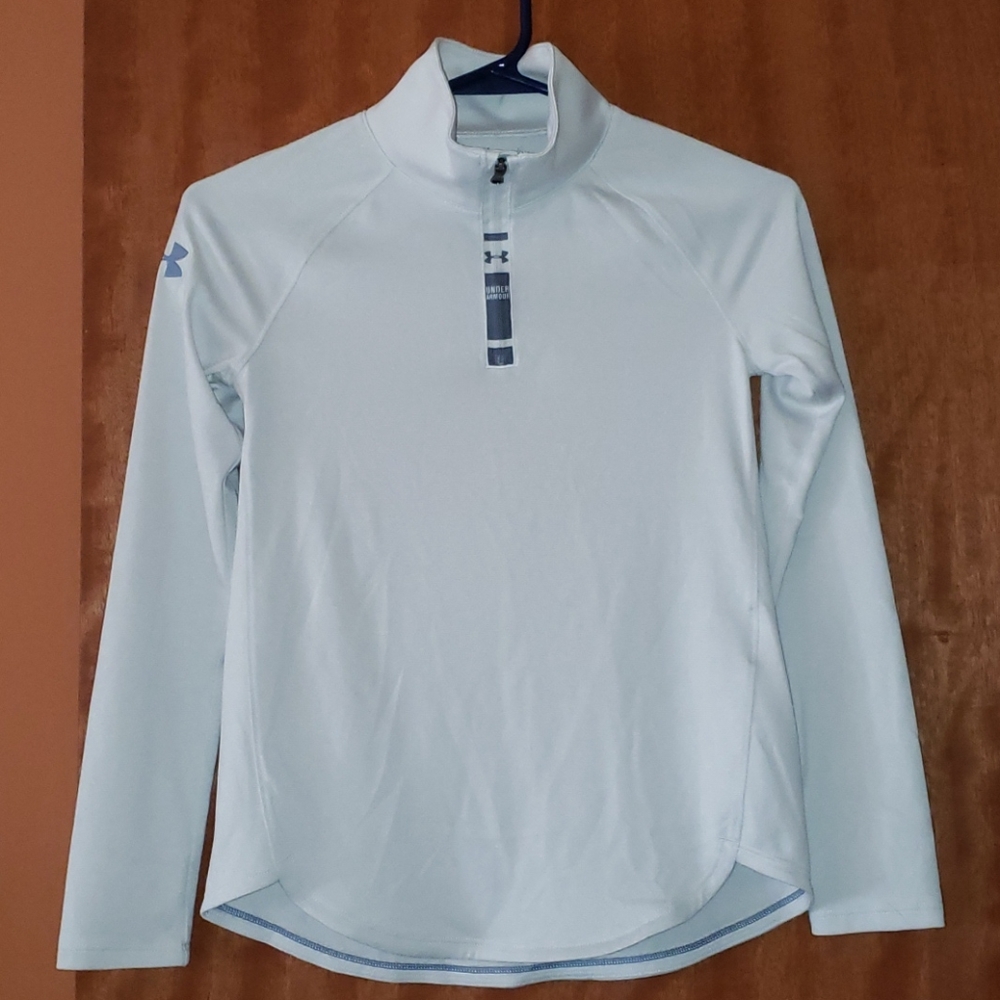 Like New!! Girl's UNDER ARMOUR Pullover